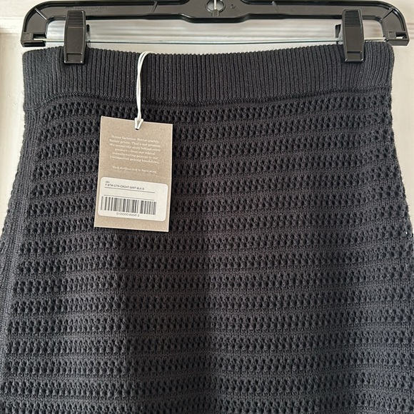 Everlane chic black crochet skirt NTW, size S - Picture 3 of 3